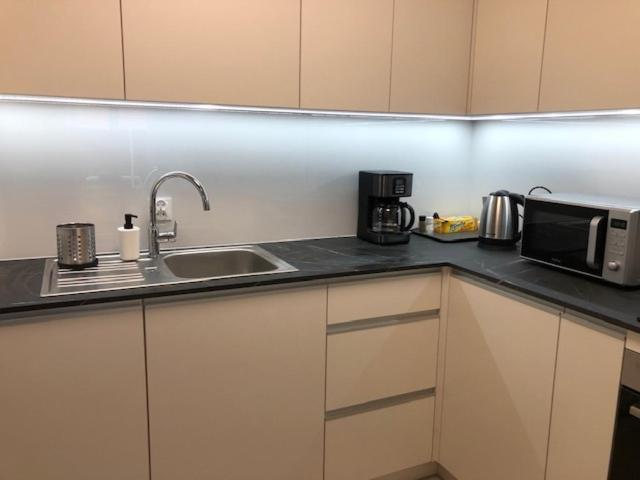 Apartament De Lux Apart 45 Grabiszynska Wrocław Buitenkant foto